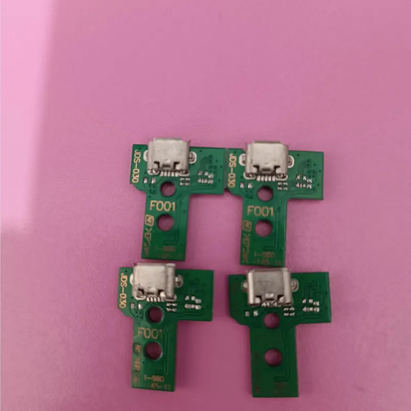 سوکت شارژر دسته PS4/ کدJDS_030