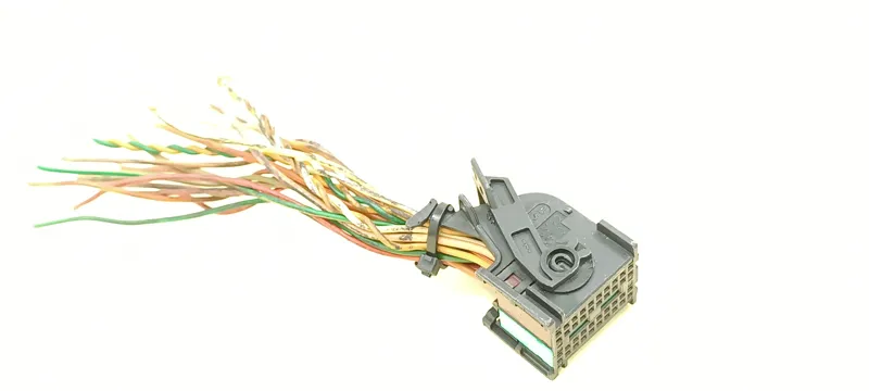 سوکت دسته سیم پژو 206