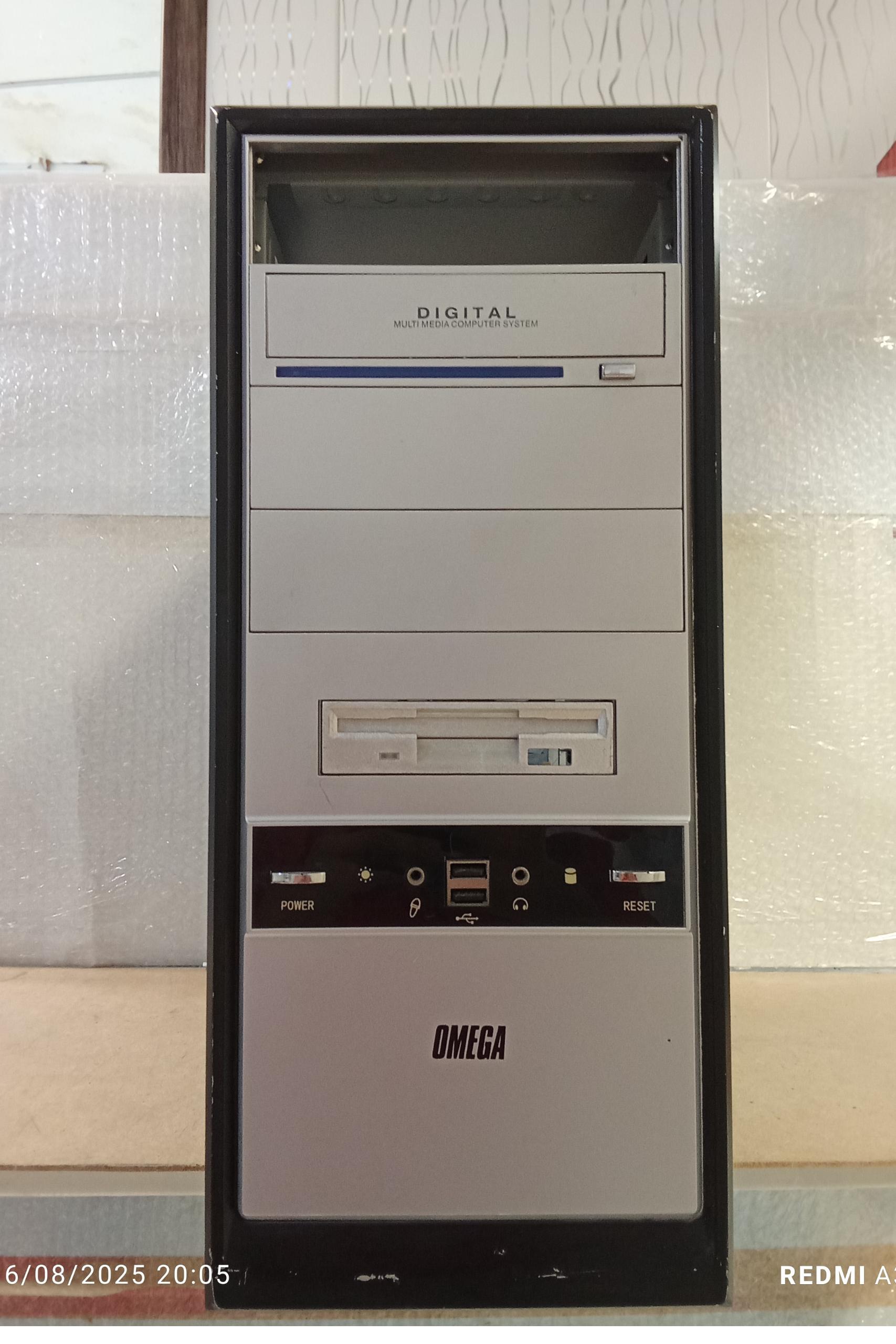 قوطی کیس نقره ای OMEGA کد K-M-10-T