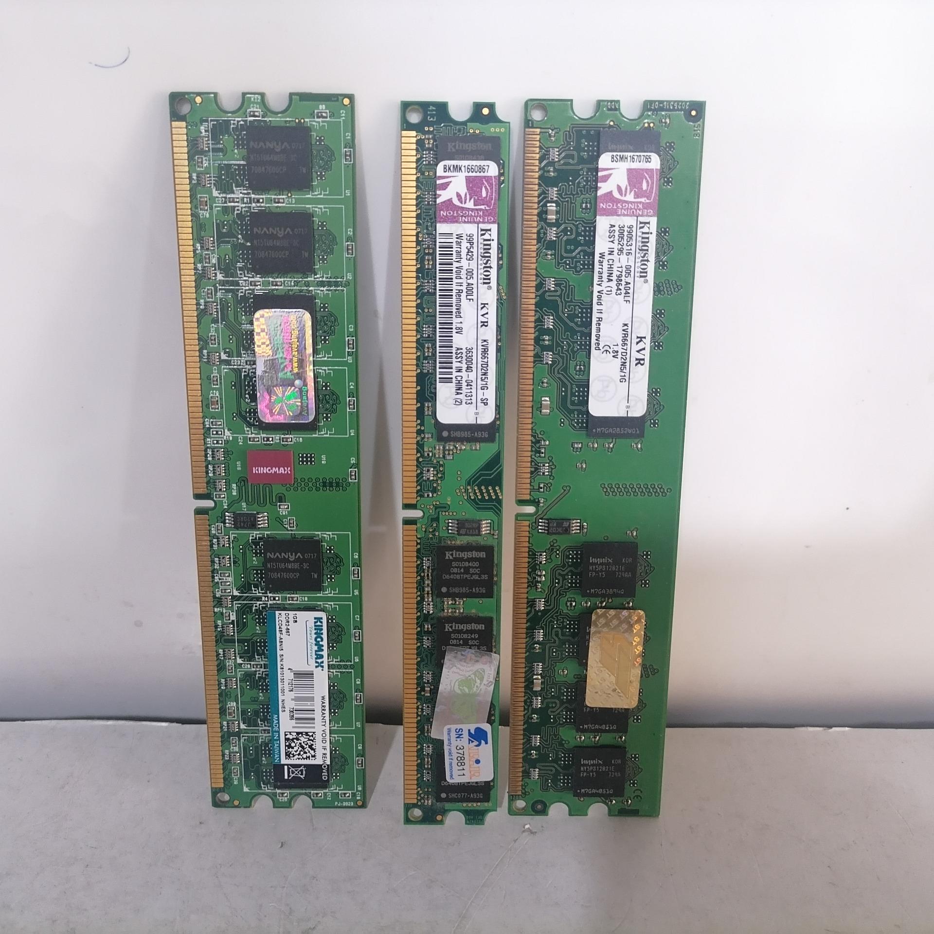 3 عدد رم یک گیگ DDR2 KingMax,KingSton