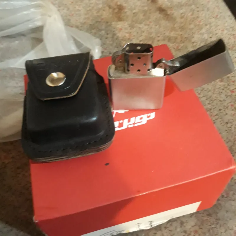 فندک اصلی سری اف بدنه برنزی با کیف چرمی کمری