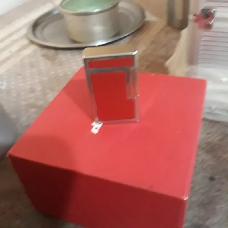 فندک ژاپنی کی بی ال کاملا" سالم وتک هندل