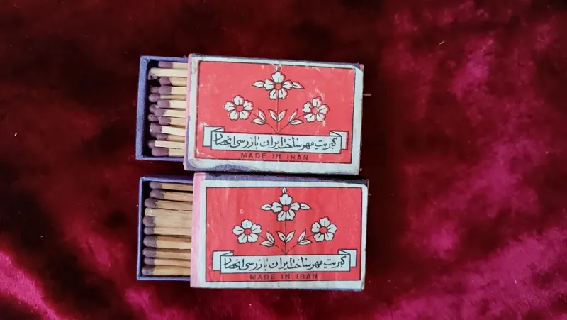 2 عدد کبریت چوبی قدیمی