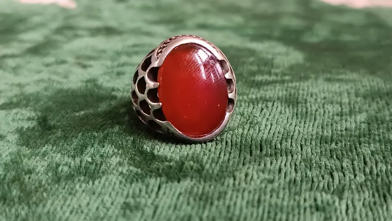 انگشتر قدیمی عقیق یمن