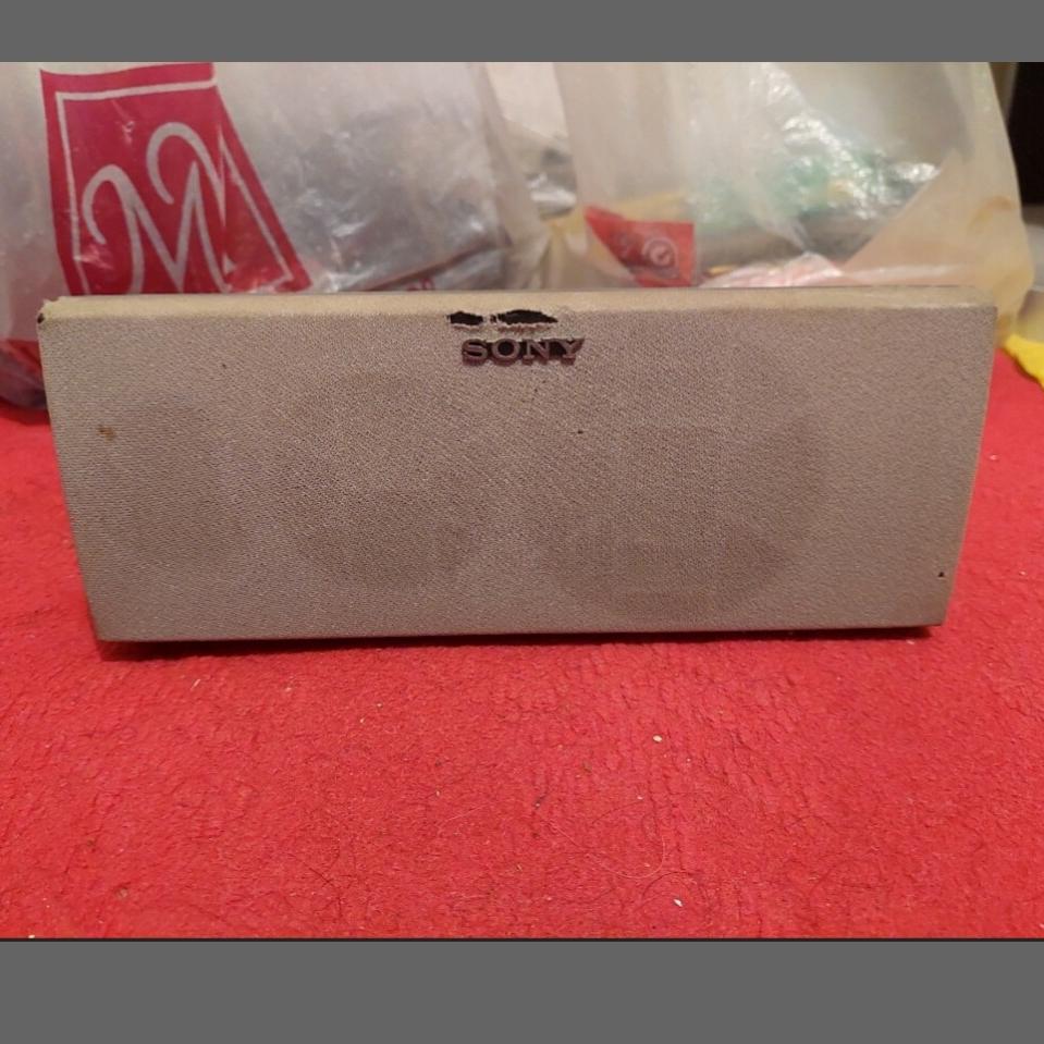 1 عدد سورند ( باند یا بلندگو ) سونی
