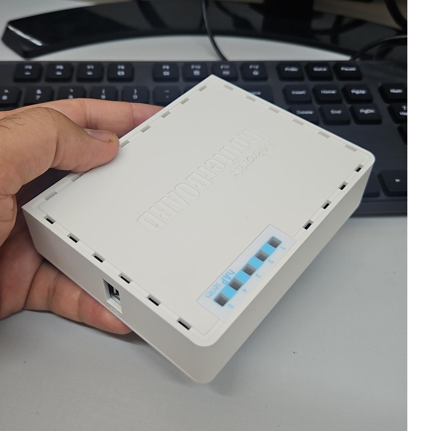 روتر میکروتیک hAP ac lite