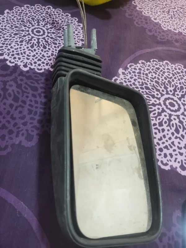 اینه بغل پژویی
