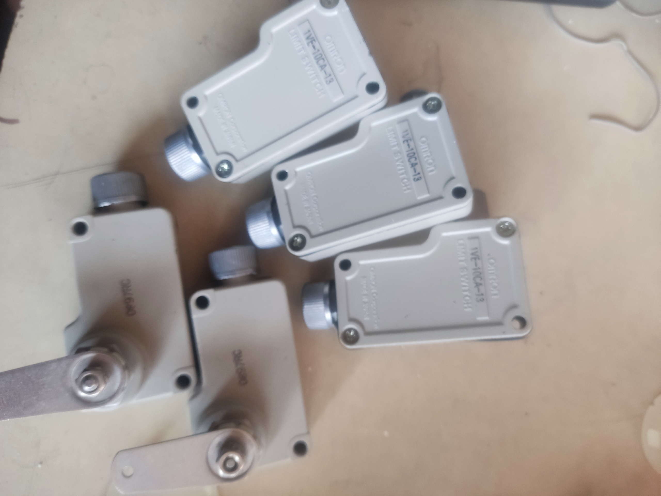 میکرو سویچ ژاپنی ٱمرون اصل ژاپن