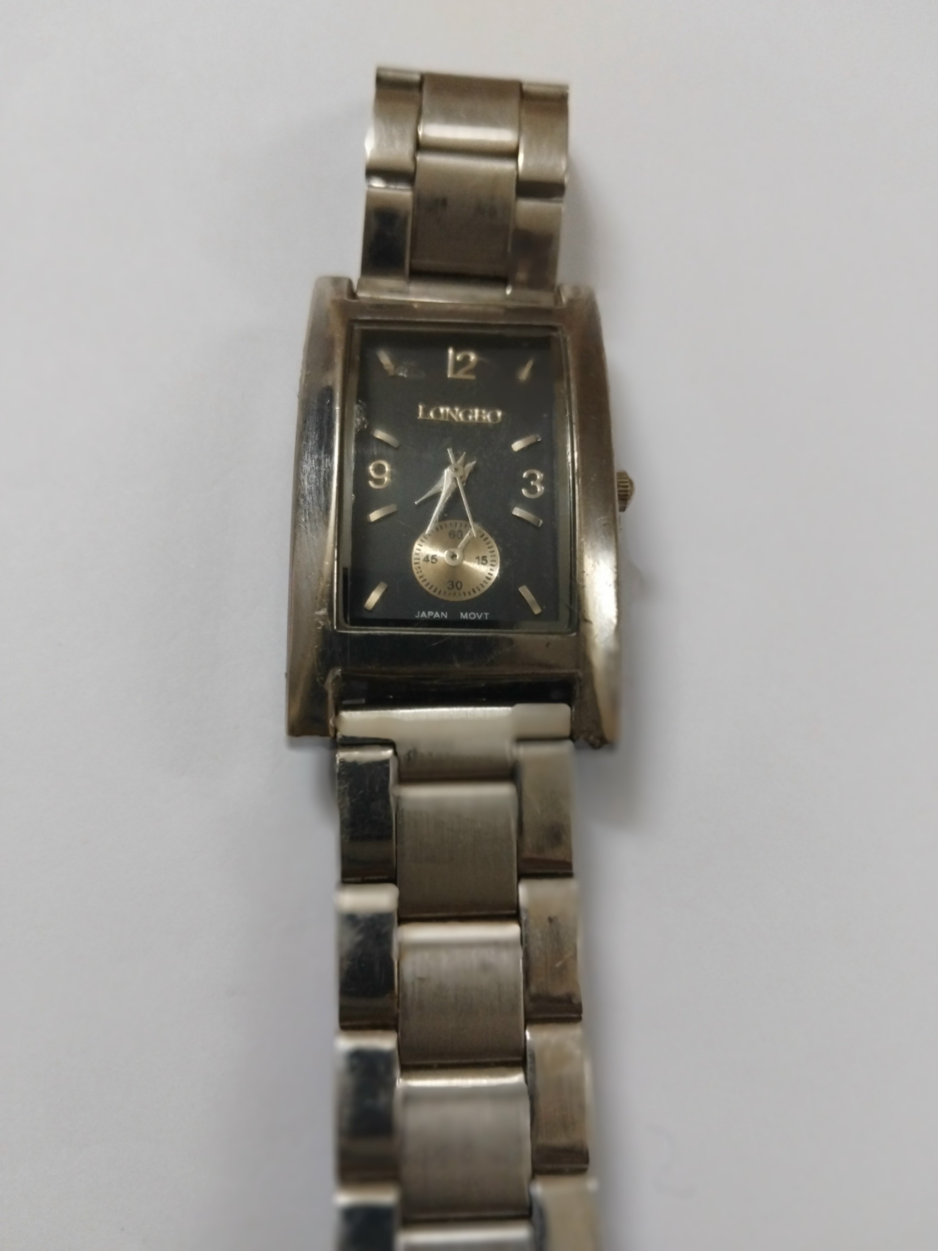 ساعت مچی قدیمی