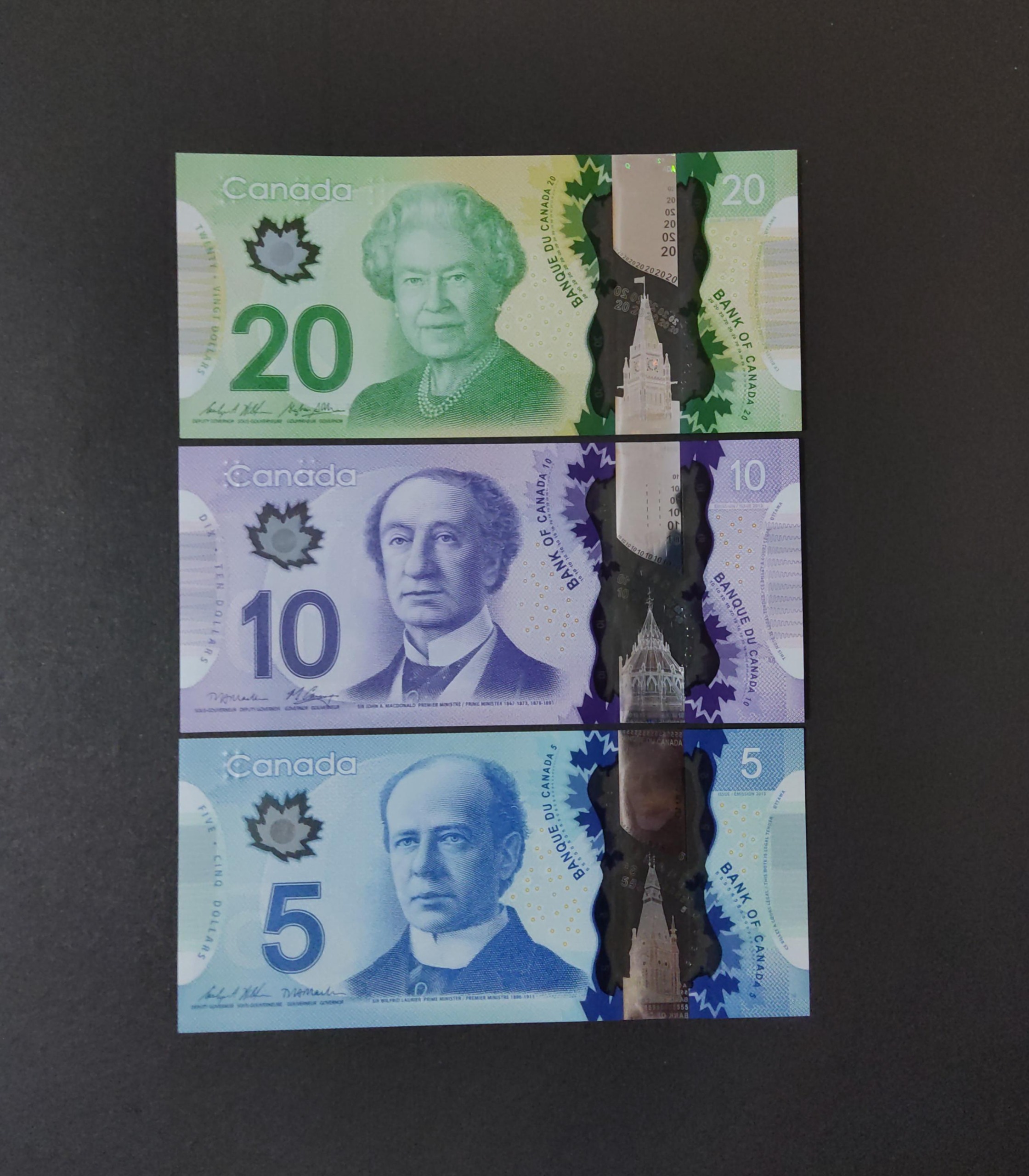 نیم ست اسکناس های بانکی کانادا پلیمری