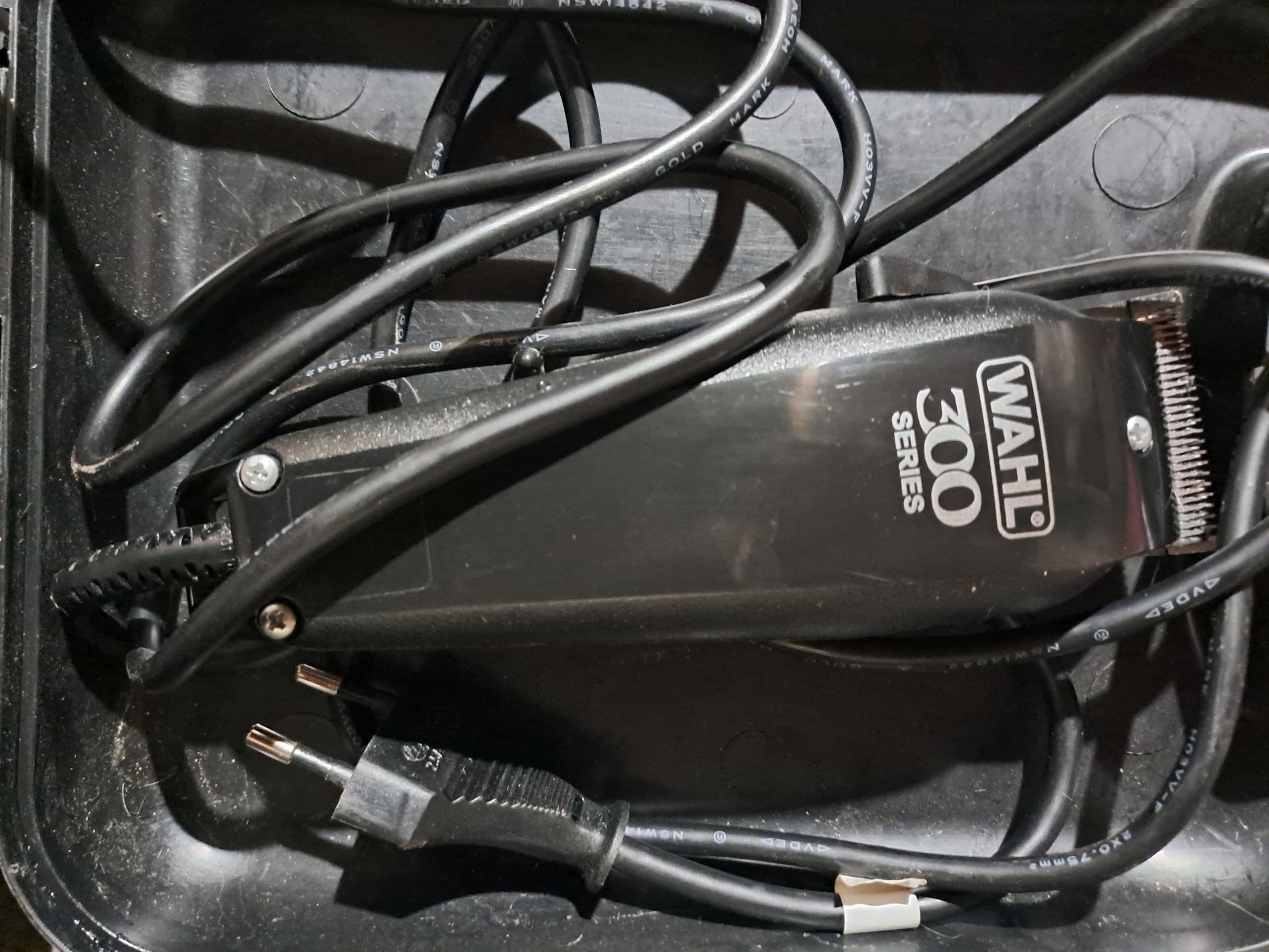 ماشین اصلاح مو و صورت وال WAHL 300 SERIES