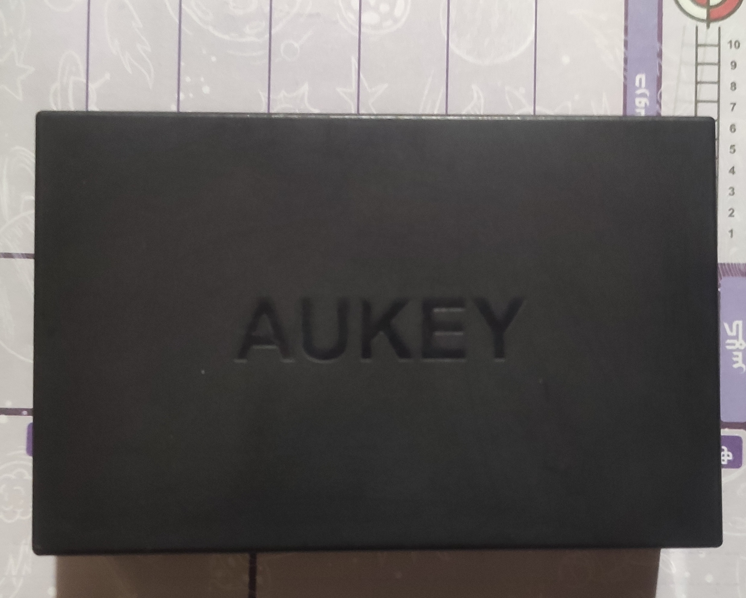 شارژر دیواری آکی AUKEY