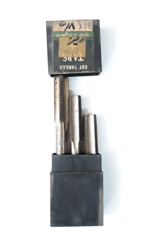 قلاویز 18×5/8 unf انگلیسی