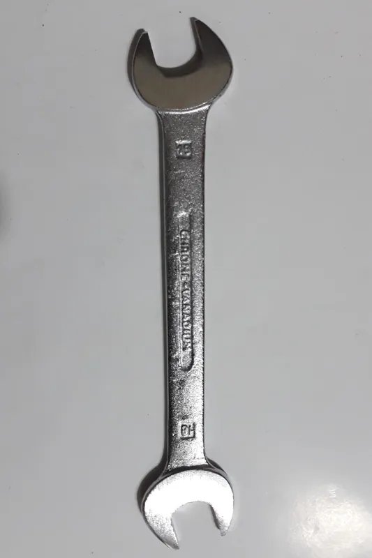 آچار دوسر تخت 19×18 IUS رومانی