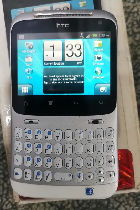 گوشی HTC chacha 810e