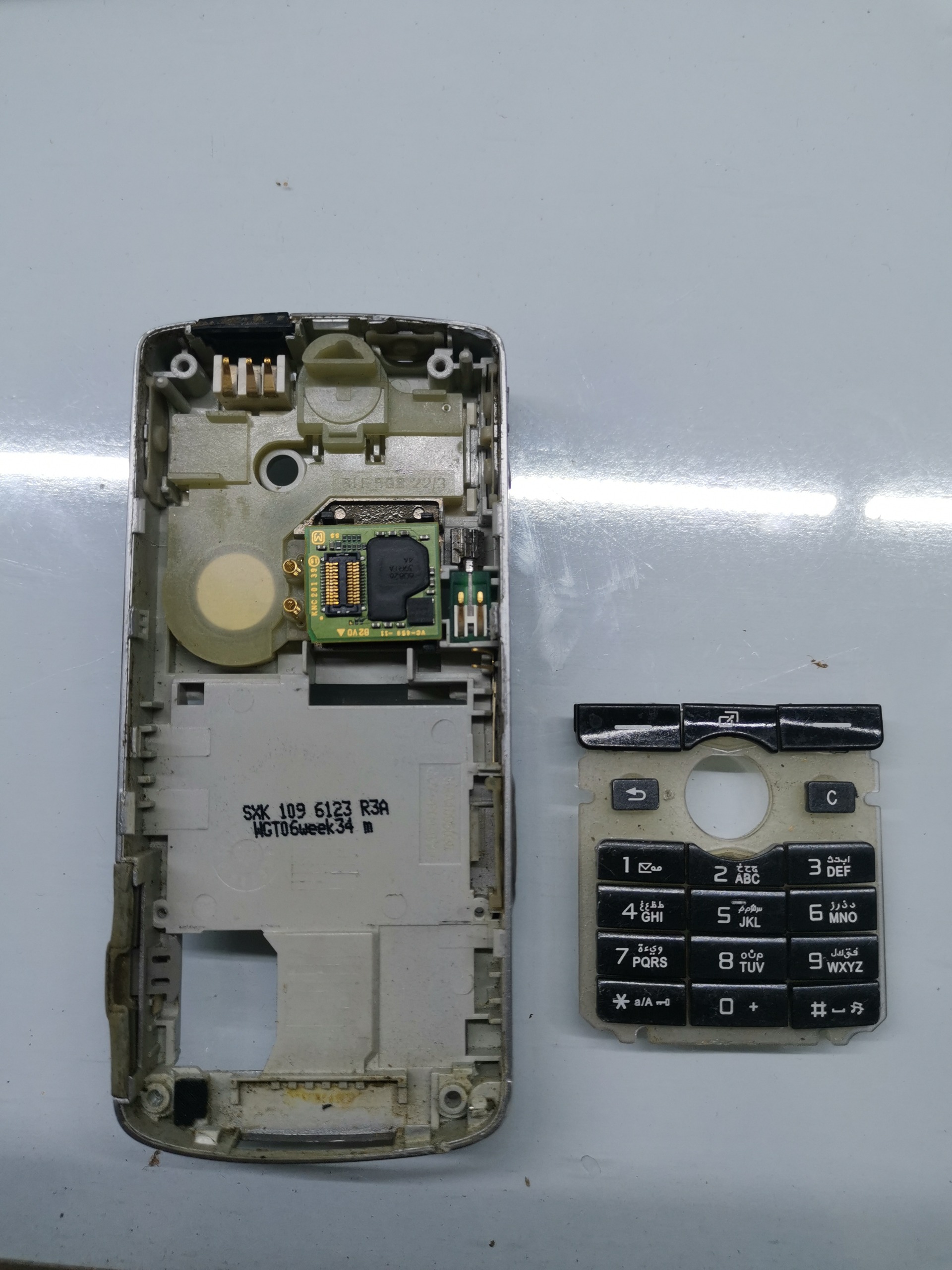 شاسی و صفحه کلید سوین اریکسون k750i استوک