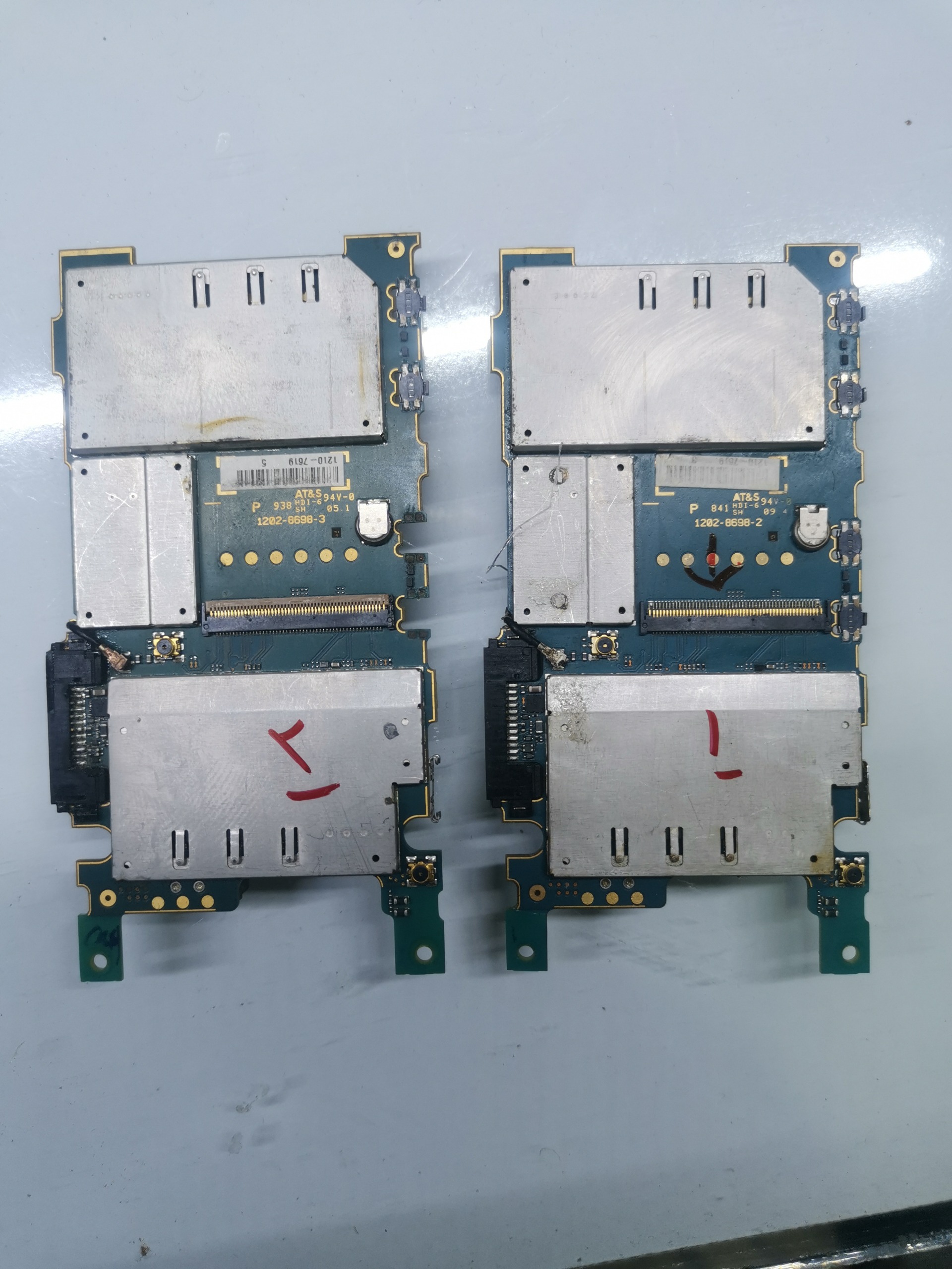 2 عدد برد سونی اریکسون C905 (خاموش)