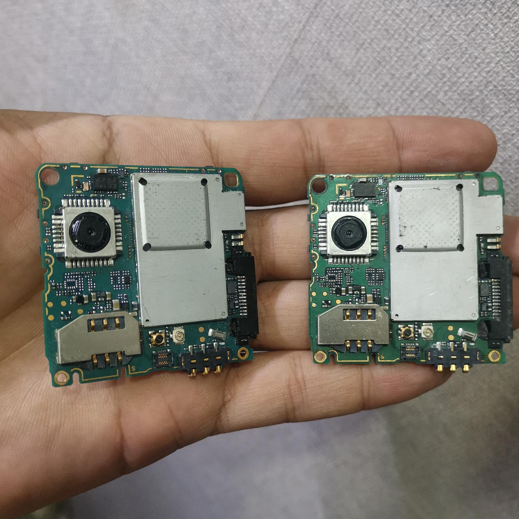 2 عدد برد سونی اریکسون W910i خاموش بدون دستکاری