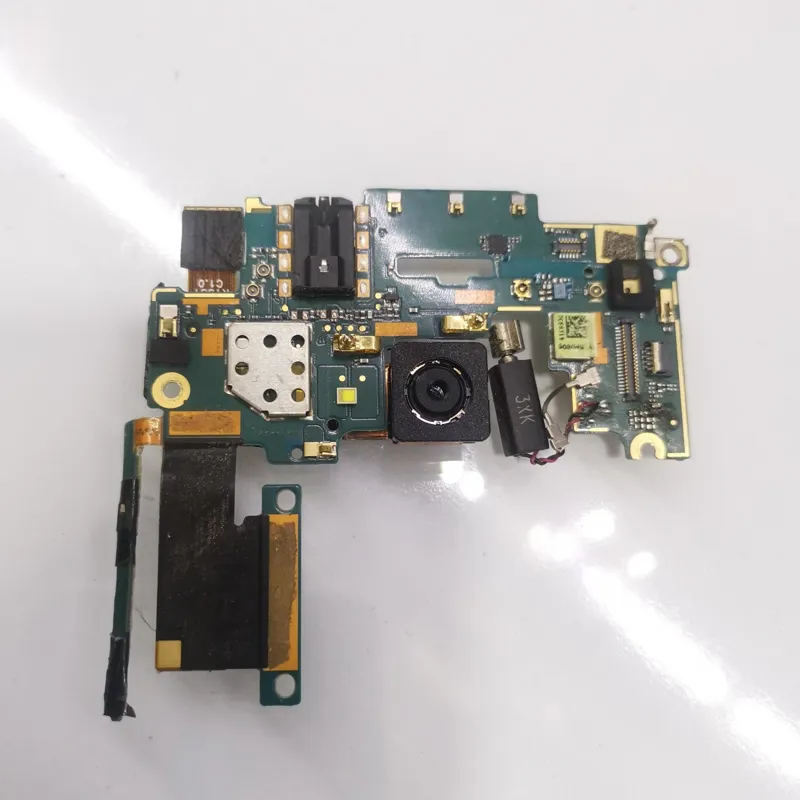 بردک فابریکی HTC one M7