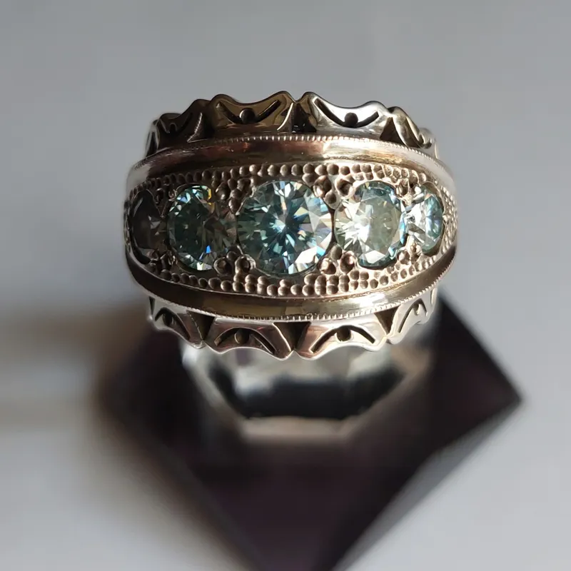 انگشتر پنج نگین موزانایت