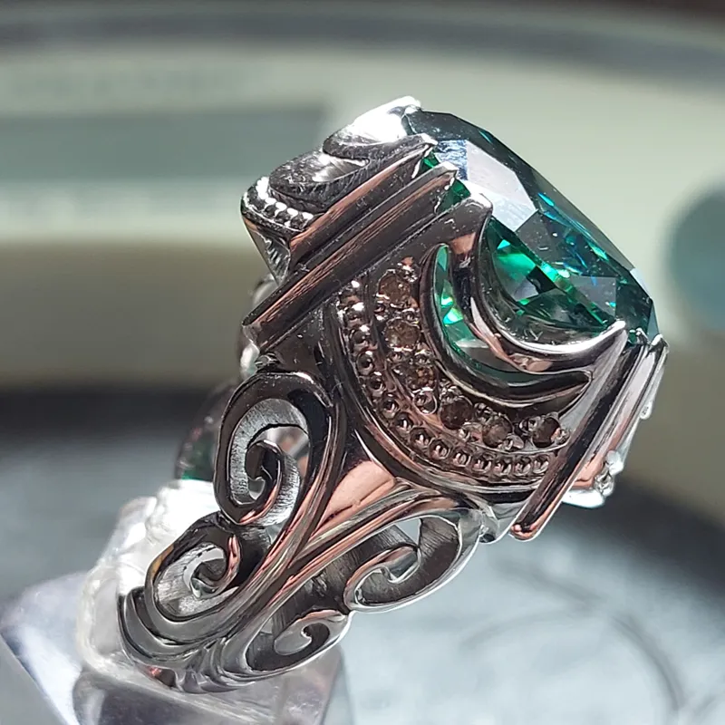 انگشتر موزانایت 20 قیراطی طلعلوع عالی بی نظیر