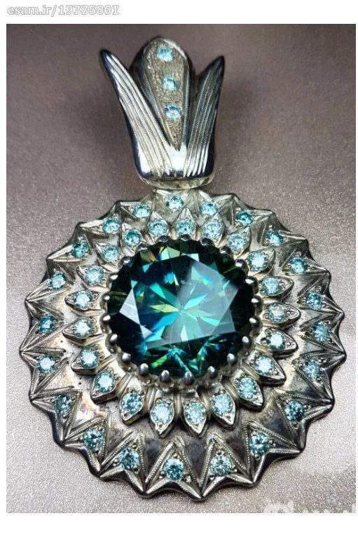 گردنی اویز کلکسیونی دستساز موزانایت 130 قیراطی