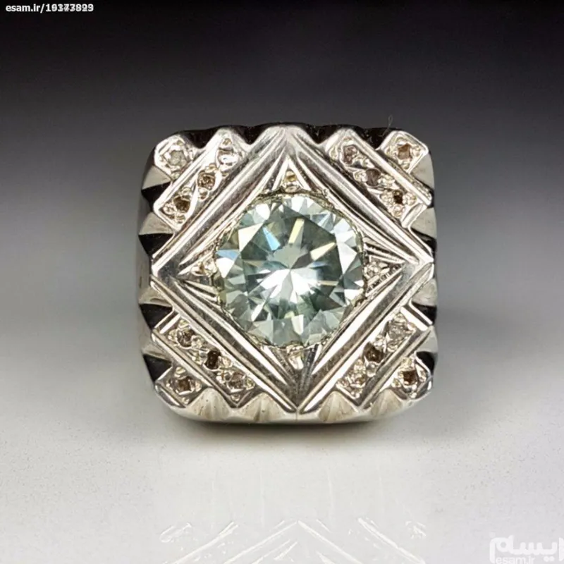 انگشتر خیلی لوکس وزیبا موزانایت (7قیراطی سفید)