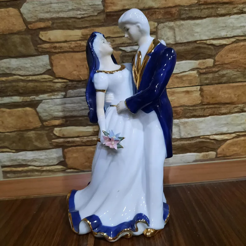 مجسمه طلاکوب قدیمی وخاص(روسی) سالم سالم