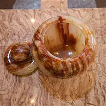 قندان