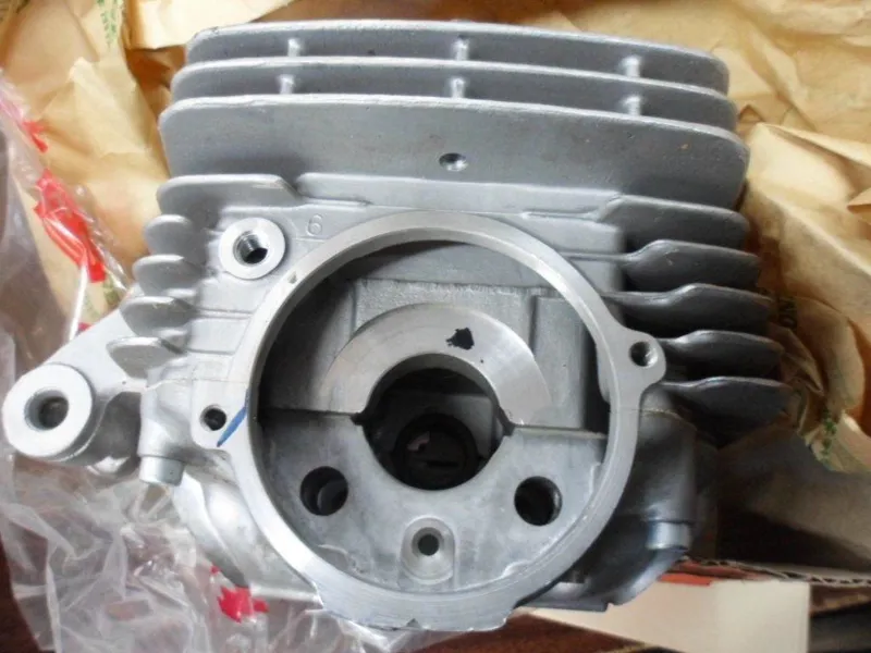 سرسیلندر اصلی هندا ایکس ال 125, سی بی 125