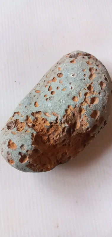سنگ کلکسیونی بسیار جذاب، سنگ قیمتی آبی رنگ