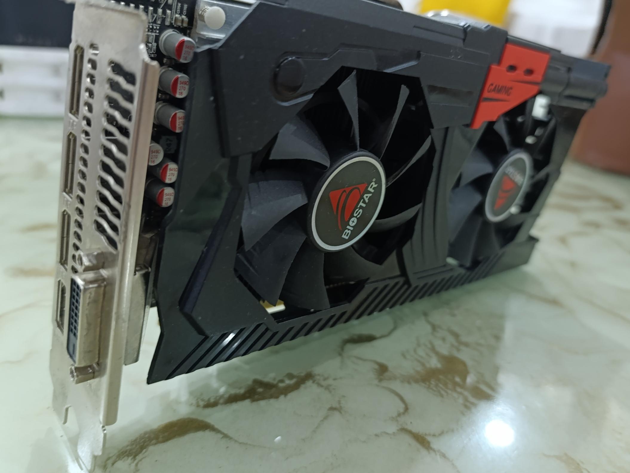 گرافیک خاص RX580 8GB بایواستار در حد نو