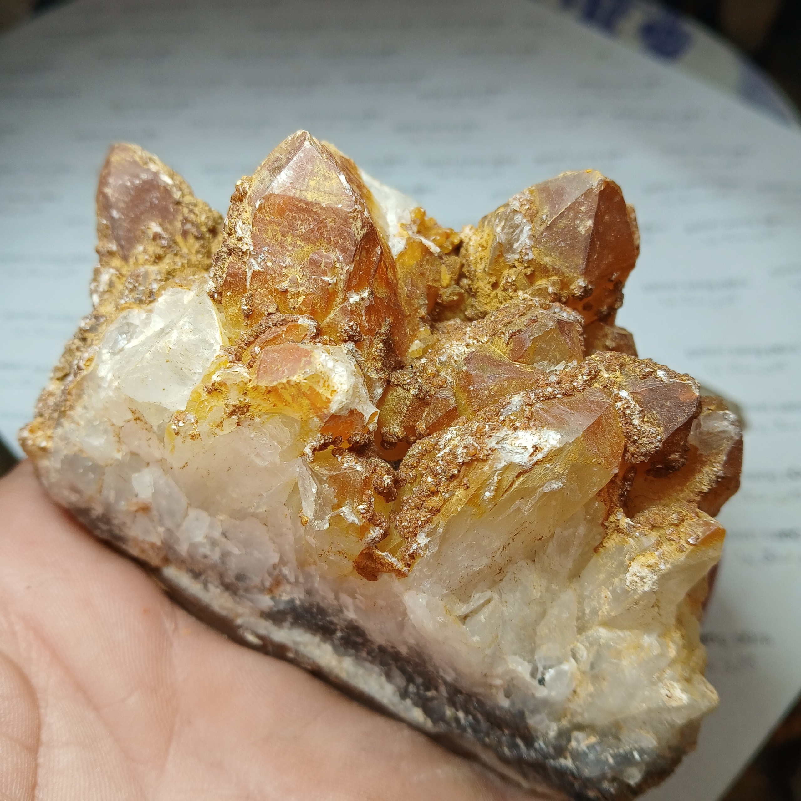 کوارتز هماتوئیدکد132 _ابعاد9×6سانت