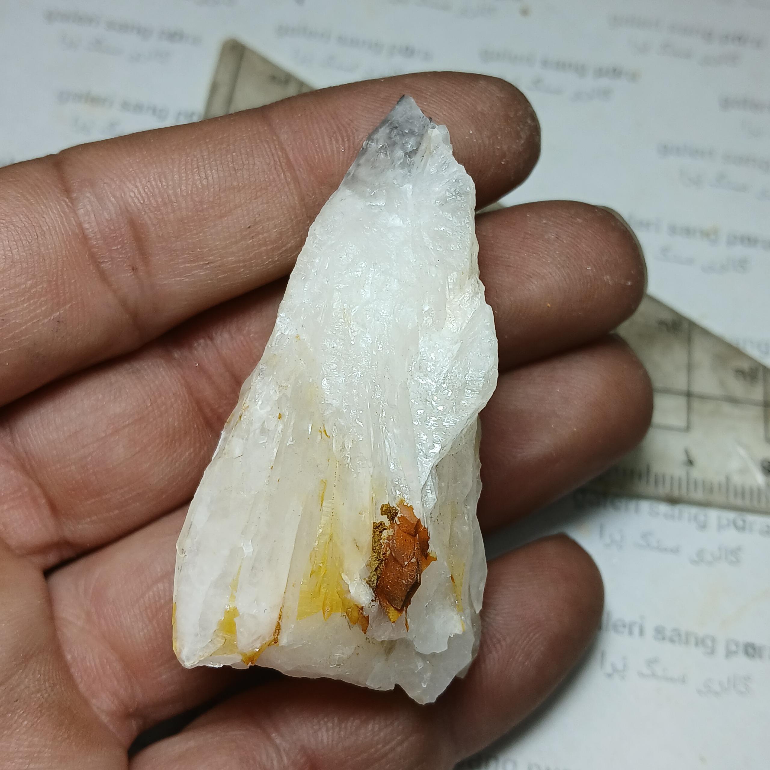 کوارتز راف کد129 _ابعاد 5×3سانت