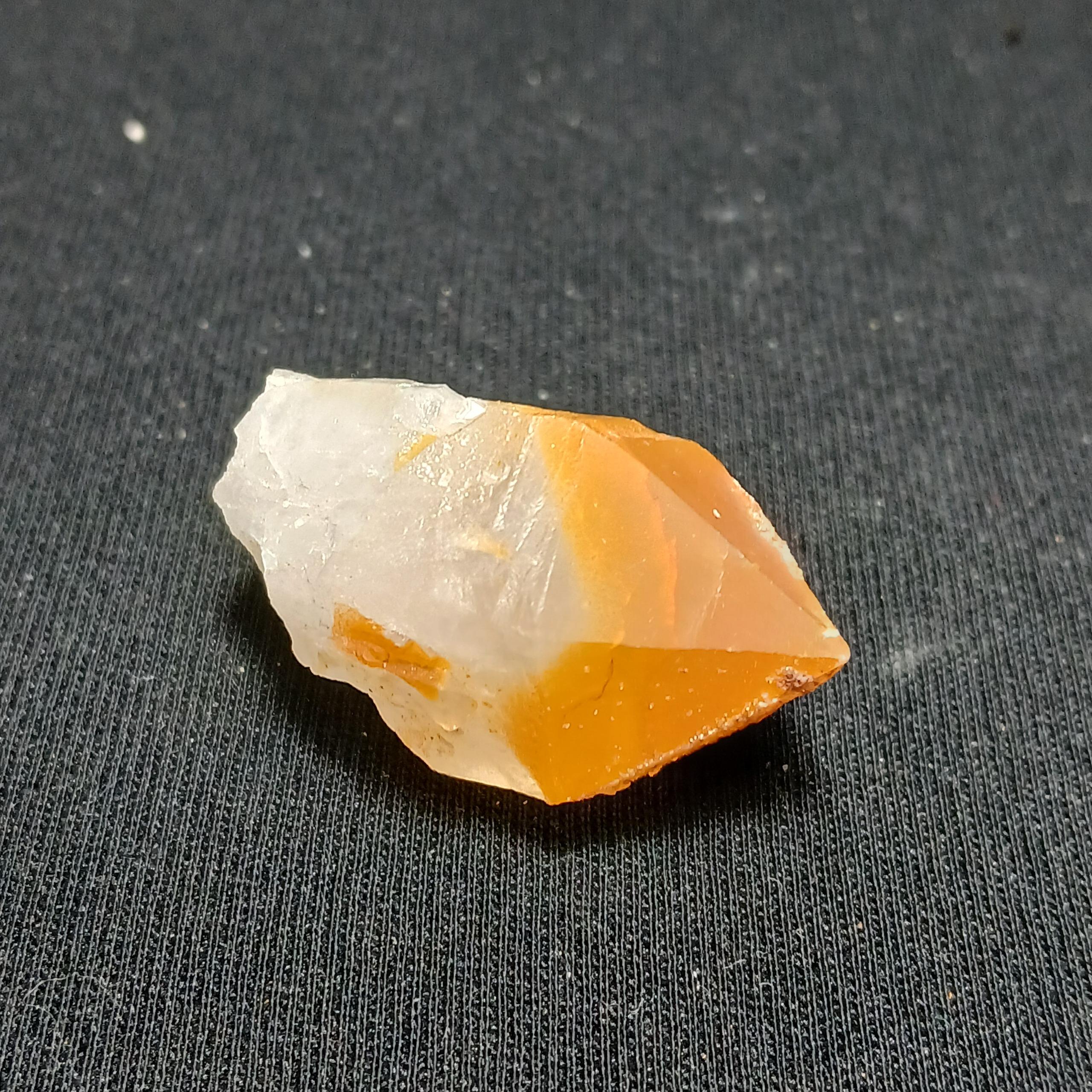 کوارتزهماتوئید کد8 _ابعاد4×2سانت