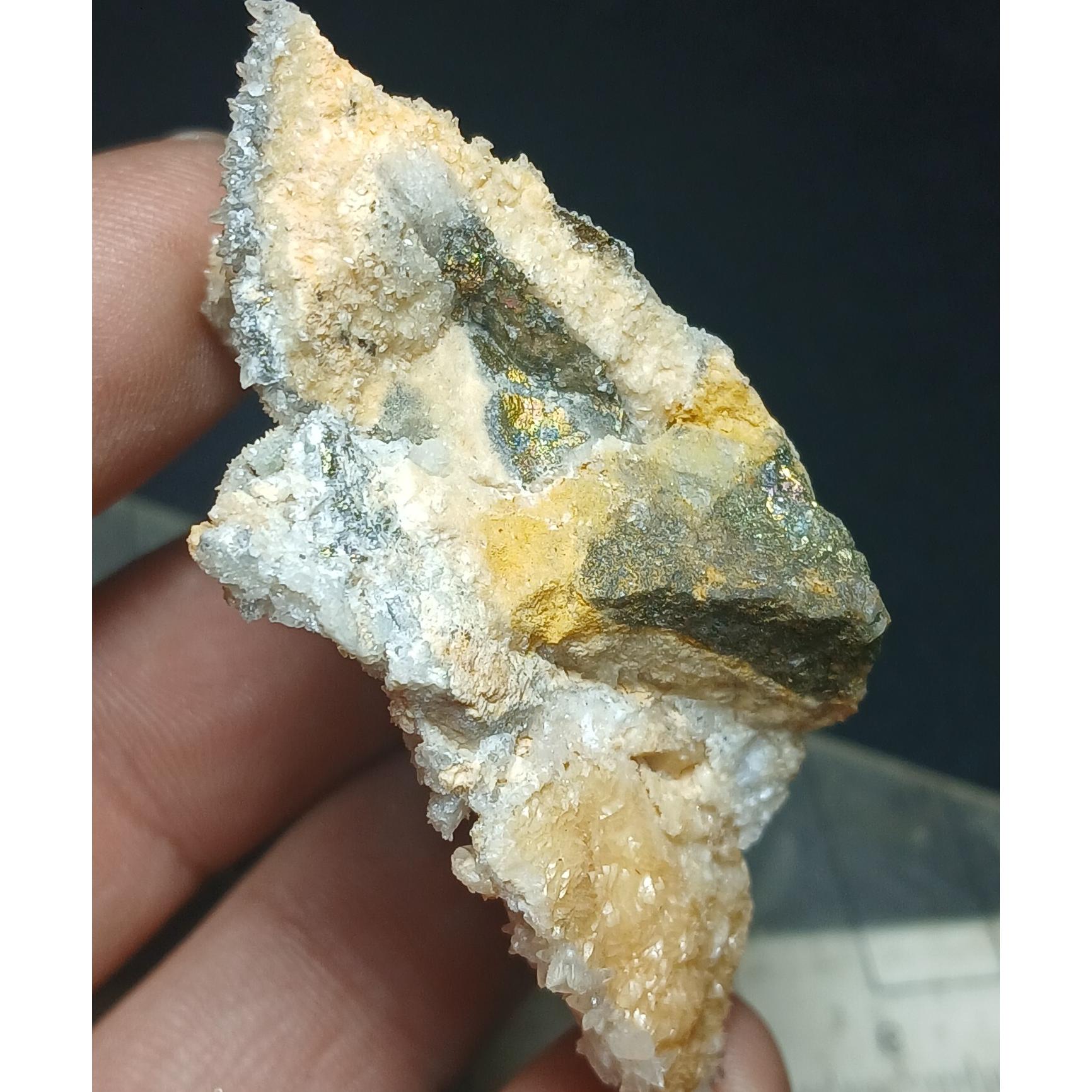 پیریت همروشدی دولومیت کد45_ابعاد5×3سانت