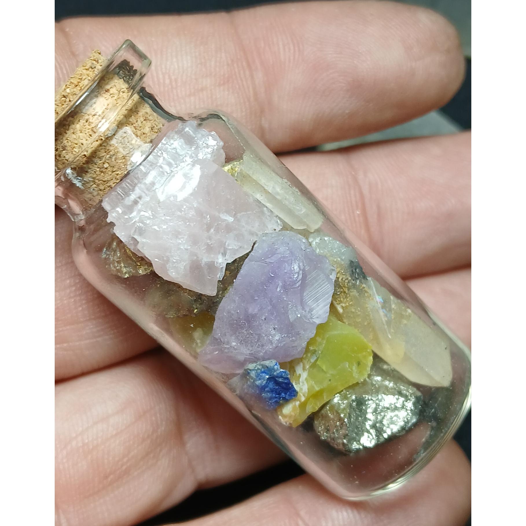 آمیتیس .لاجورد.تورمالین و..ابعادشیشه5سانت