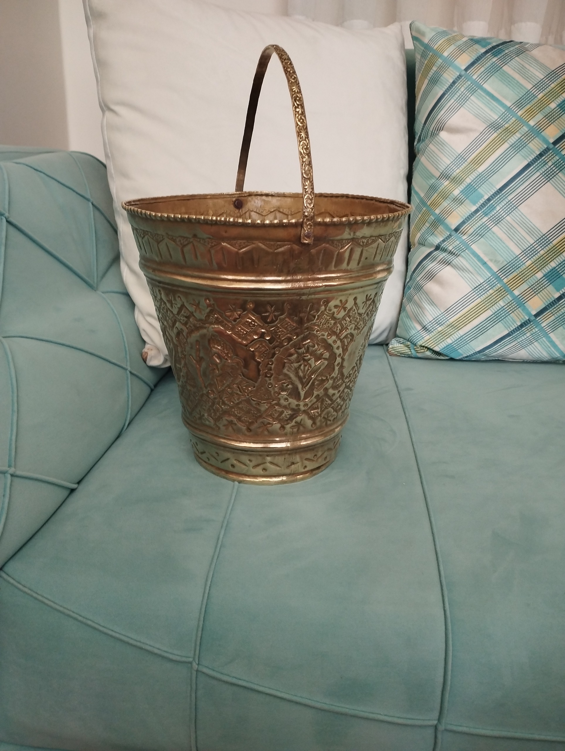 سطل برنجی قدیمی