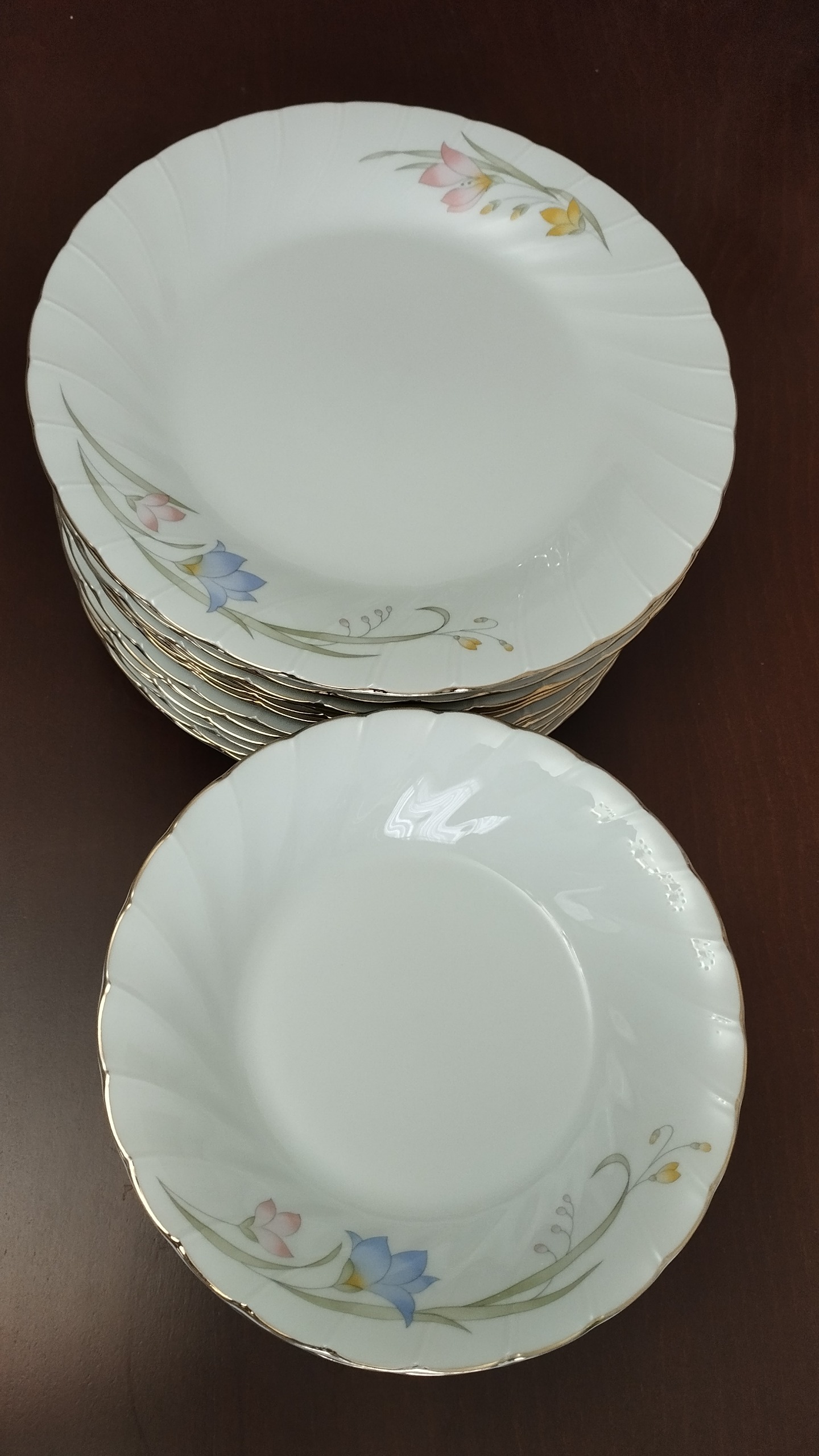 بشقاب چینی ژاپنی