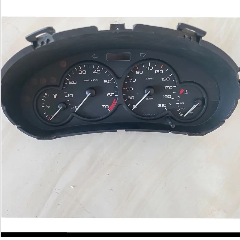 پشت آمپر کیلومتر 206 تیپ 1 دو سوکت