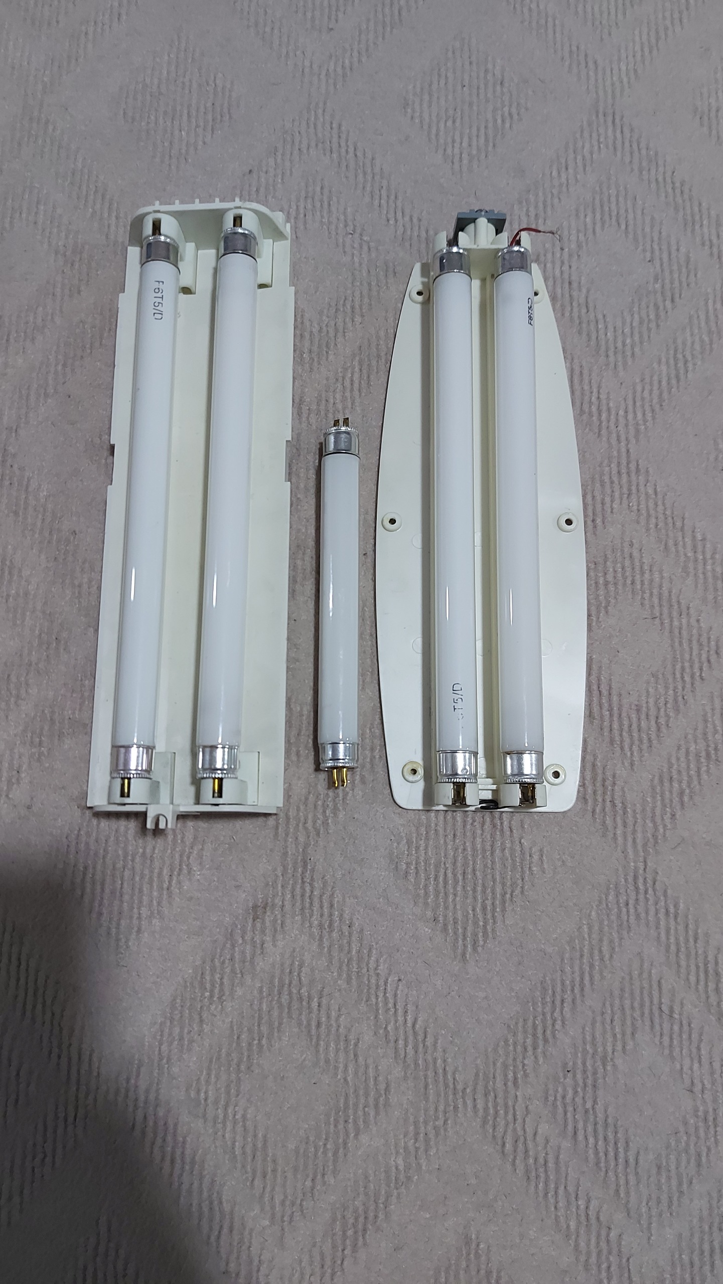 لامپ مهتابی قیمت کلا است