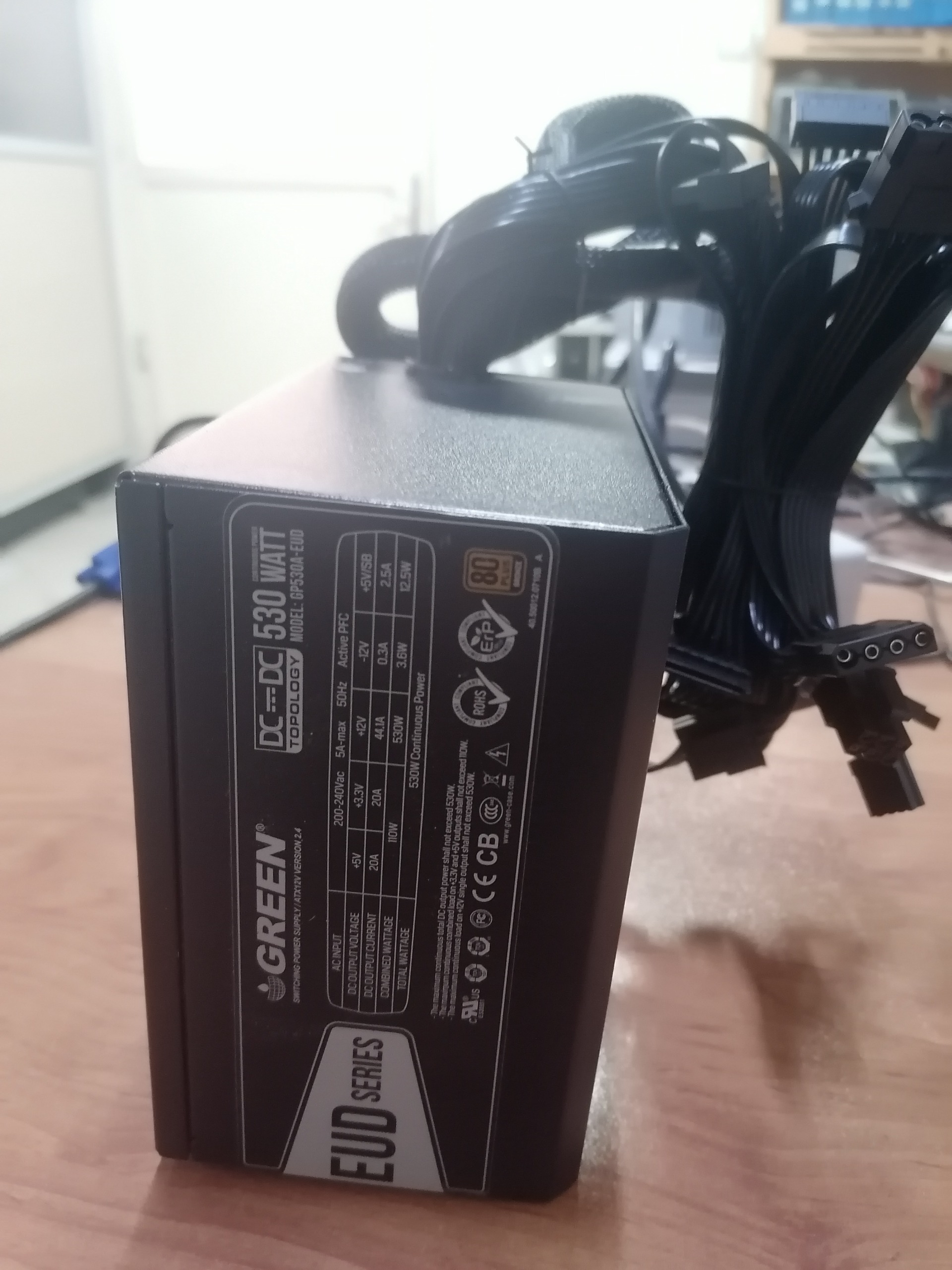 منبع تغذیه گرین GP530A-EUD
