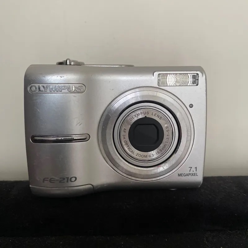 دوربین عکاسی OLYMPUS