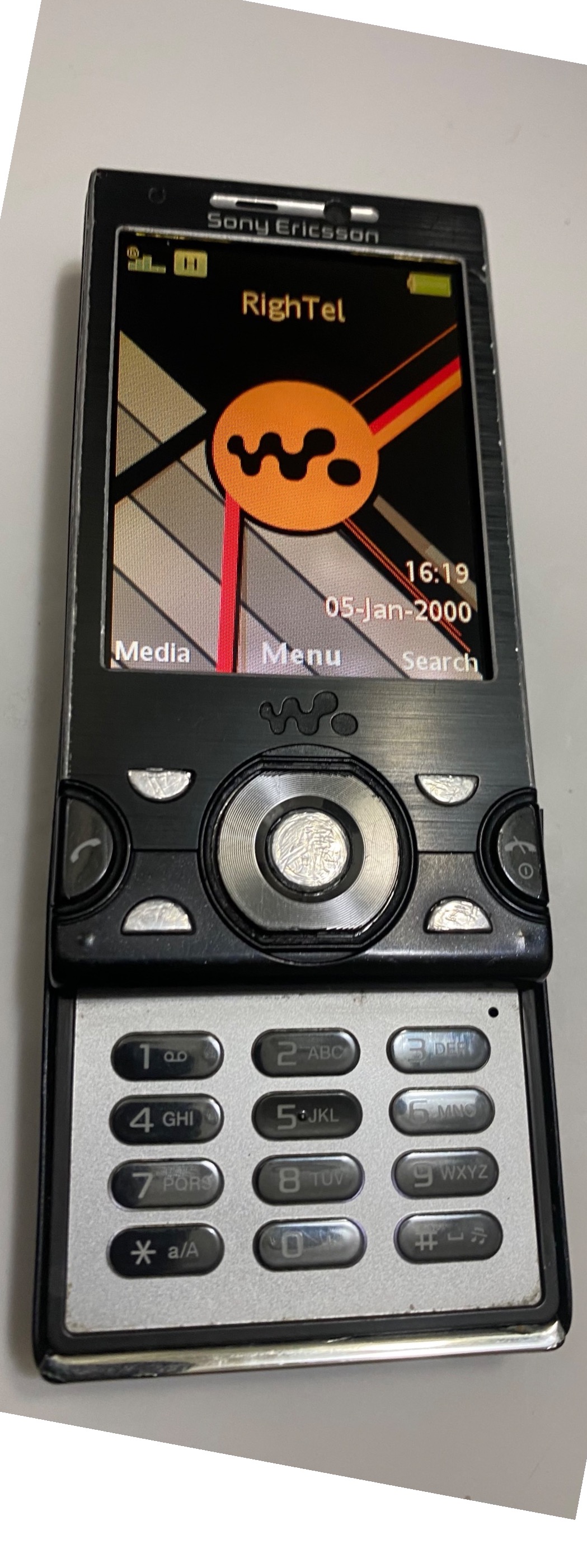 سونی اریکسون W995 (توضیحات دارد)