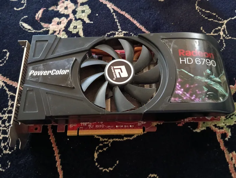 گرافیک 6790 یک گیگ gddr5