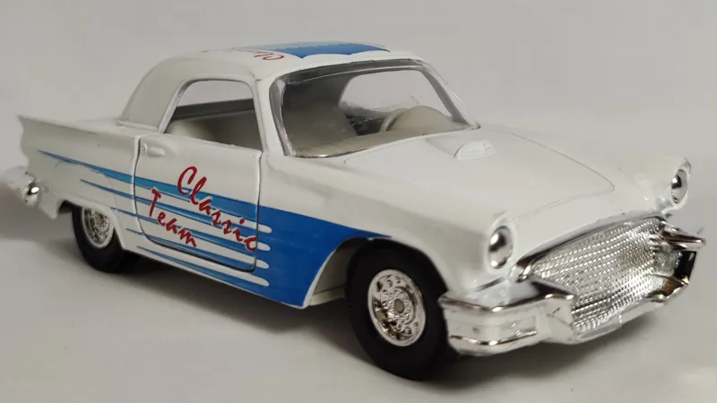 ماشین فلزی فورد تاندربرد Ford Thunderbird