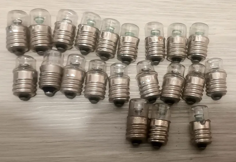 لامپ رشته ای نسوز220v