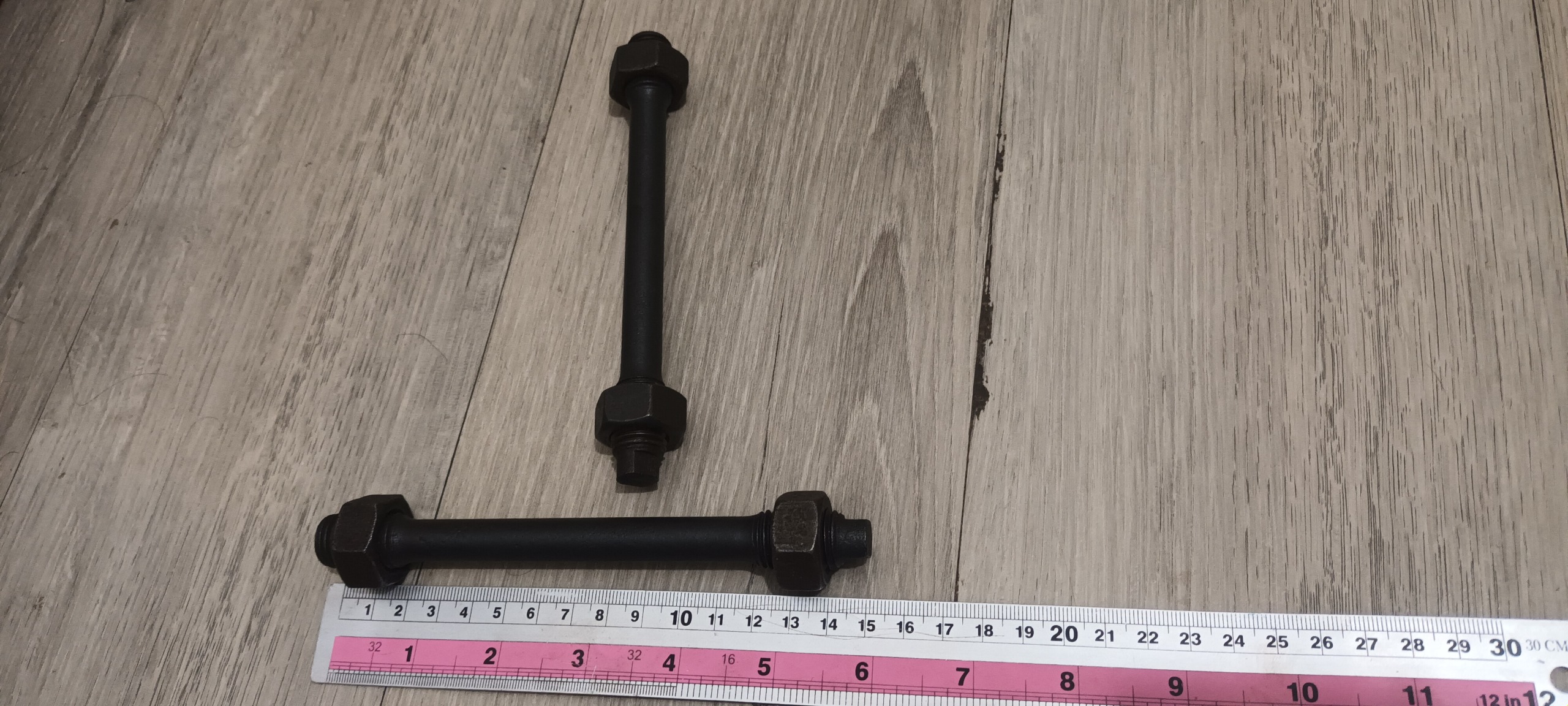 پیچ ومهره کربن استیل خارجی باگرید( 8.8)(M16×160)