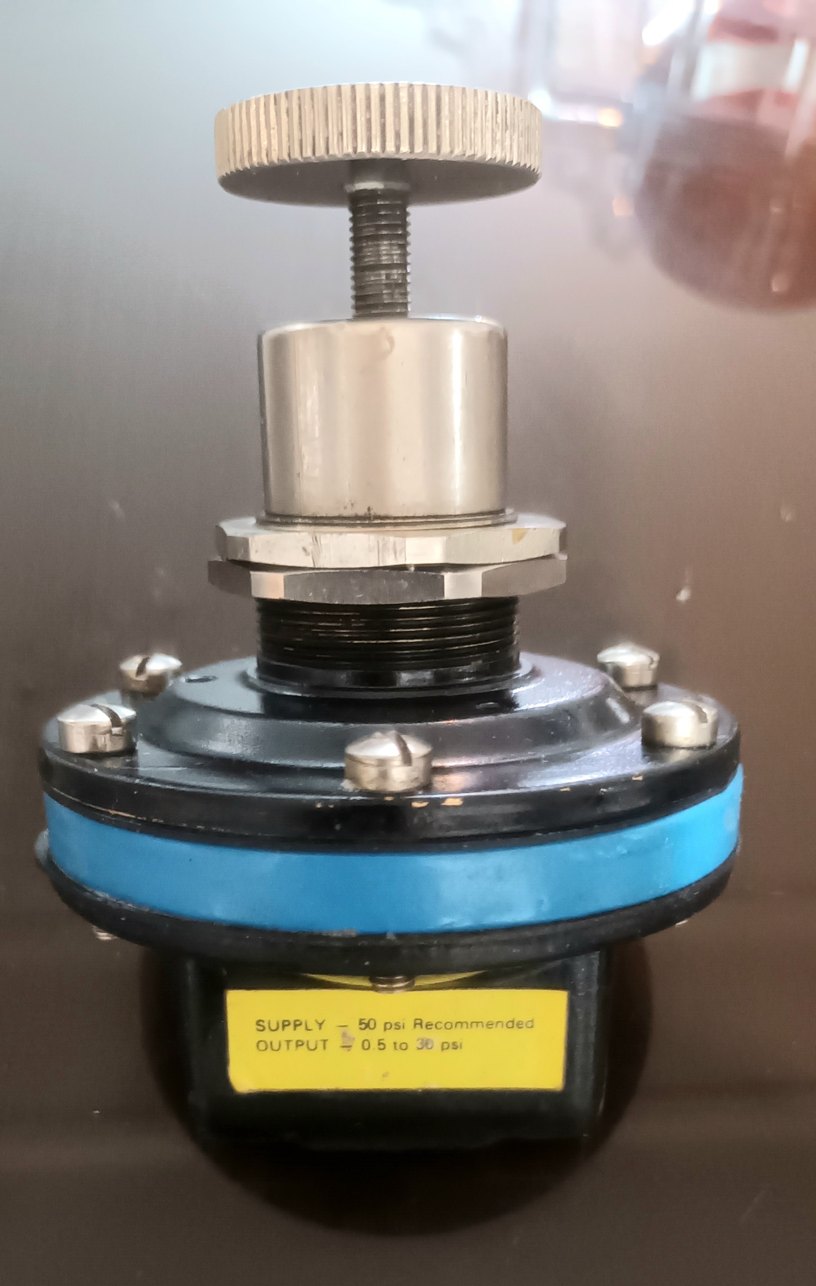 رگلاتور نیوماتیکی دقیق  TAYLOR