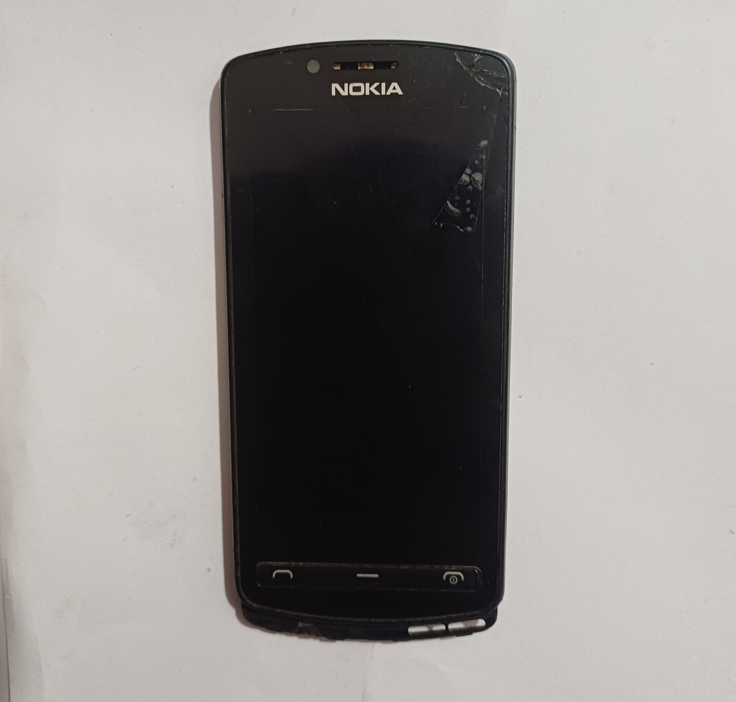 تاچ و السیدی استوک نوکیا 700 ترک دارد